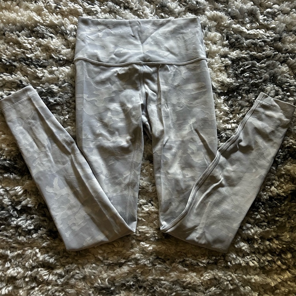 Lululemon | Women’s Gray- White Camouflage Leggings